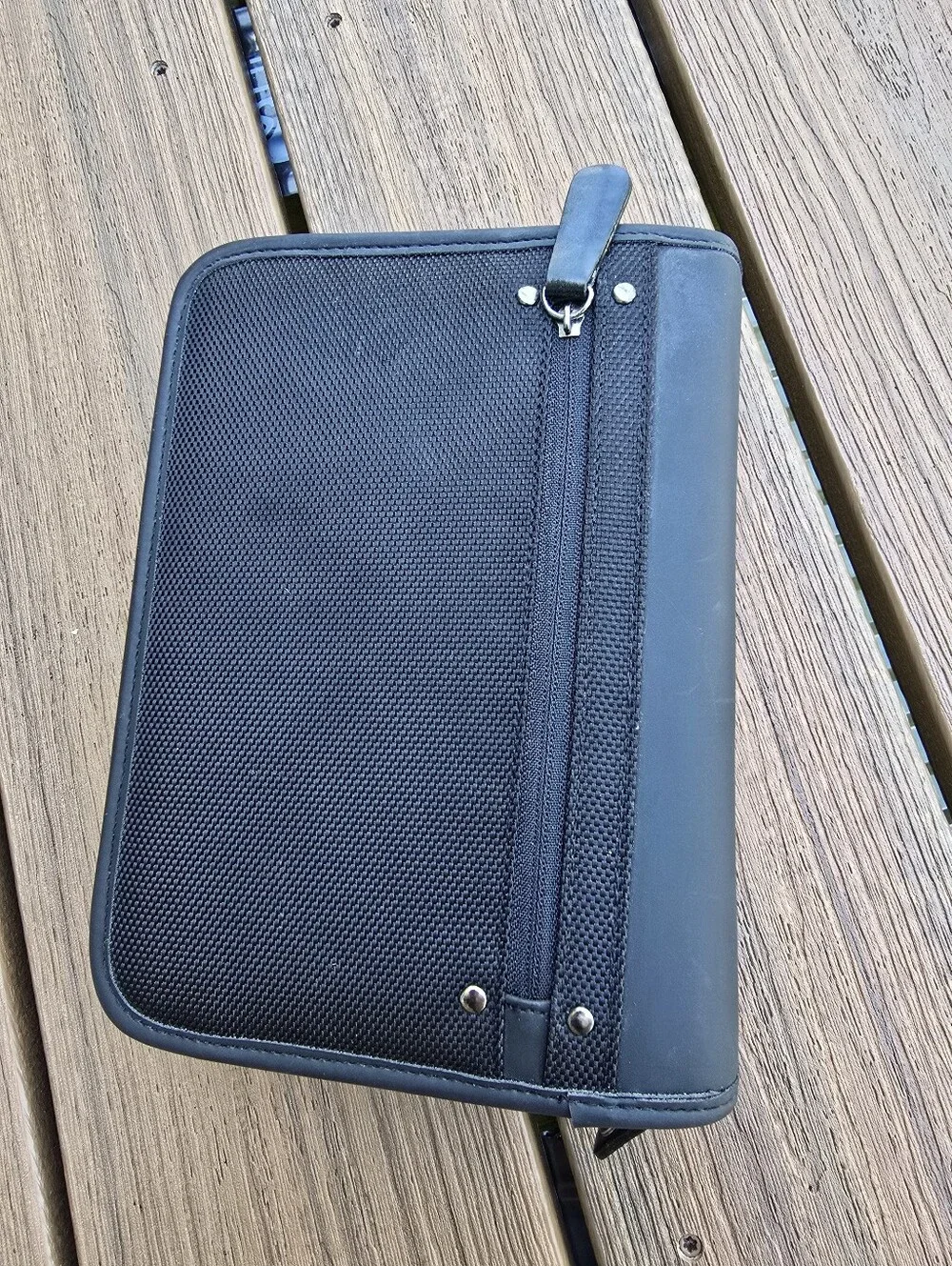 Franklin Covey Compact Friday Nylon Zip Binder